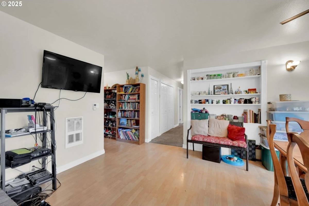 Apartment for rent at 3485 & 3489 Westward Ho Ave, Eugene, OR 97401