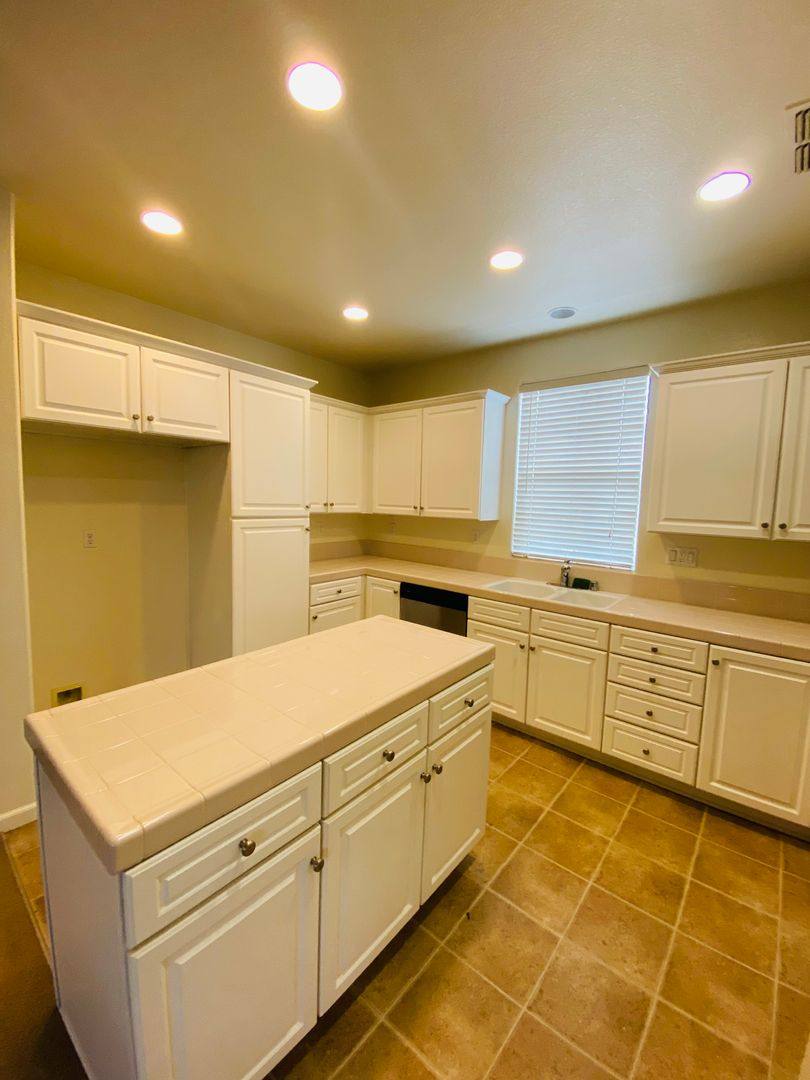 House for rent at 620 Candela Circle, Sacramento, CA 95835