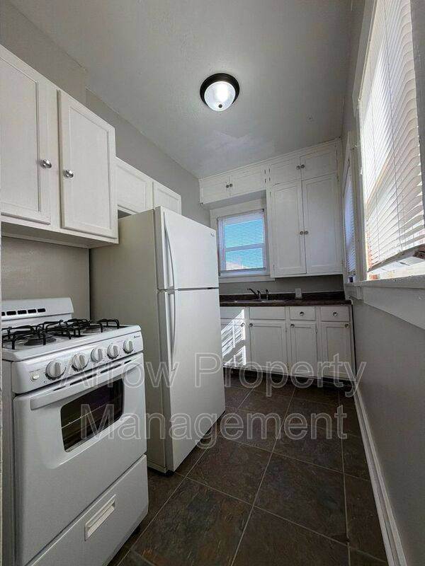 Apartment for rent at 2800 P St #4, Lincoln, NE 68503
