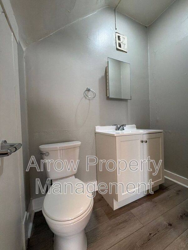 Apartment for rent at 2800 P St #4, Lincoln, NE 68503