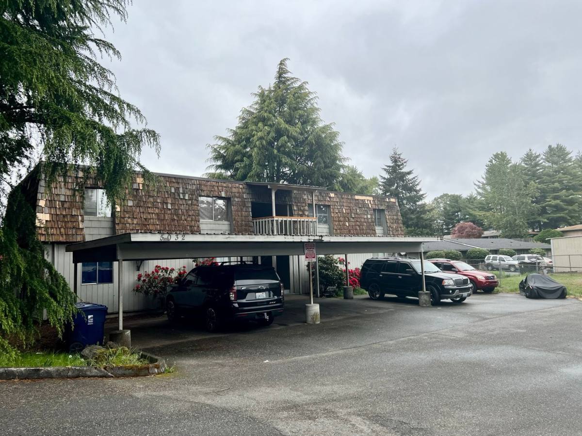 Apartment for rent at 5032 S 58th St, Tacoma, WA 98409