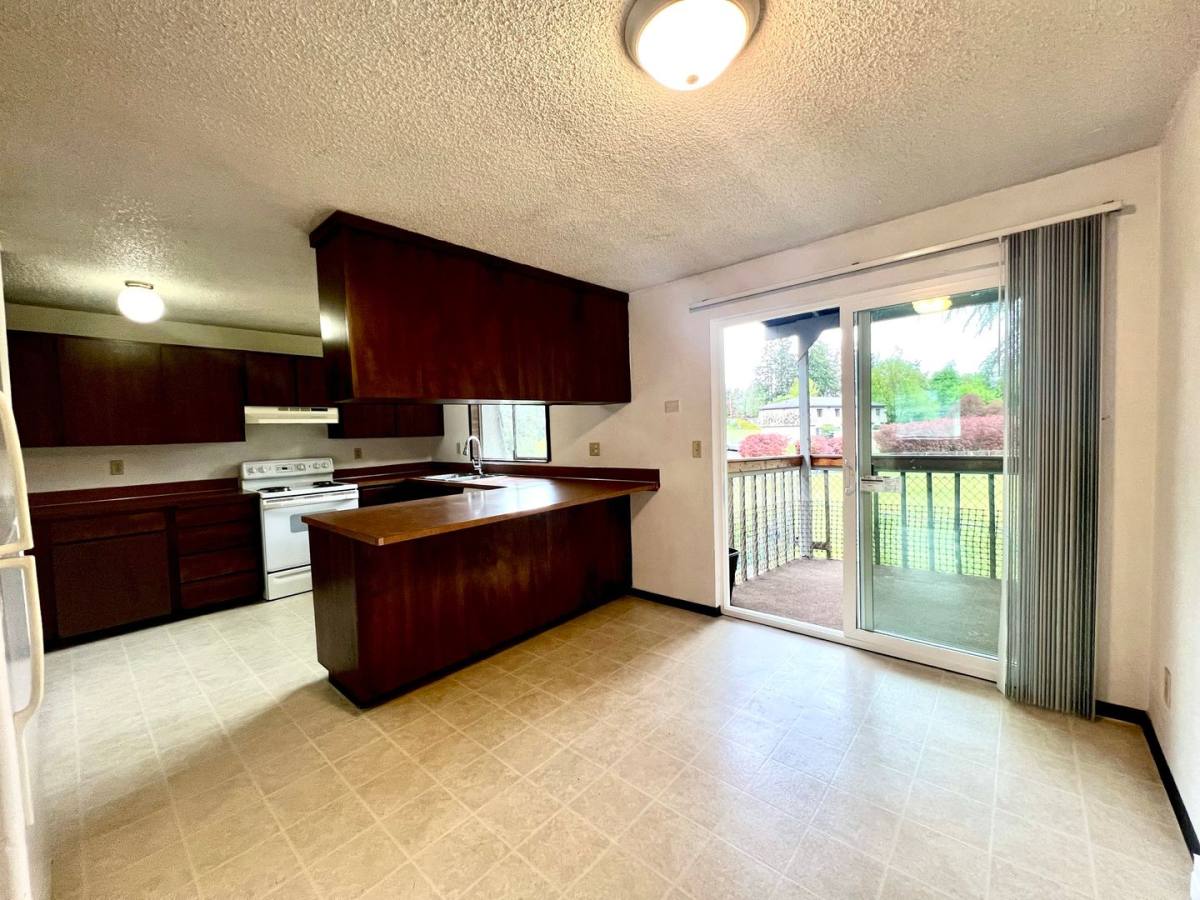 Apartment for rent at 5032 S 58th St, Tacoma, WA 98409