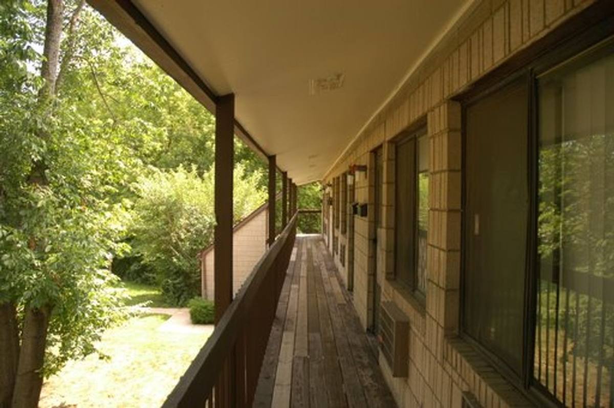 Apartment for rent at 3333 S Clement Ave, Milwaukee, WI 53207