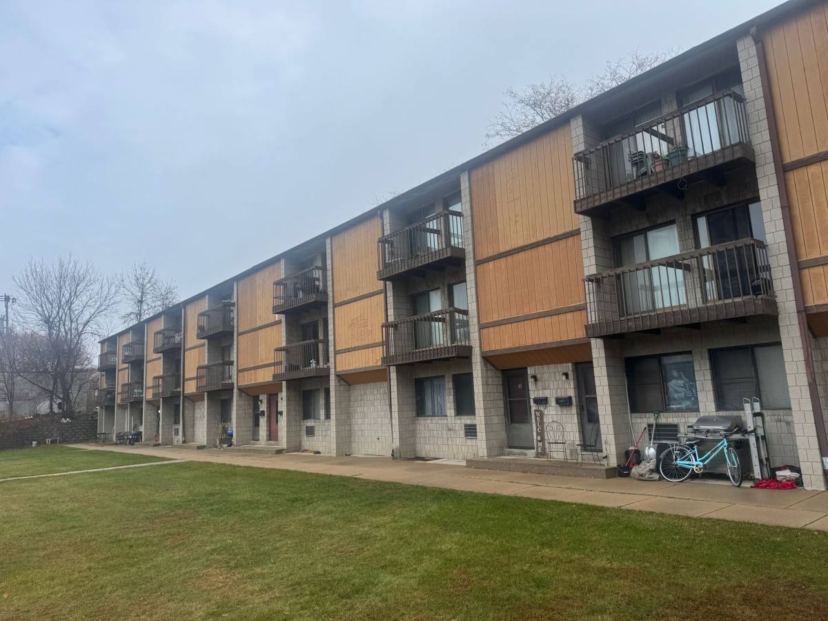Apartment for rent at 3333 S Clement Ave, Milwaukee, WI 53207