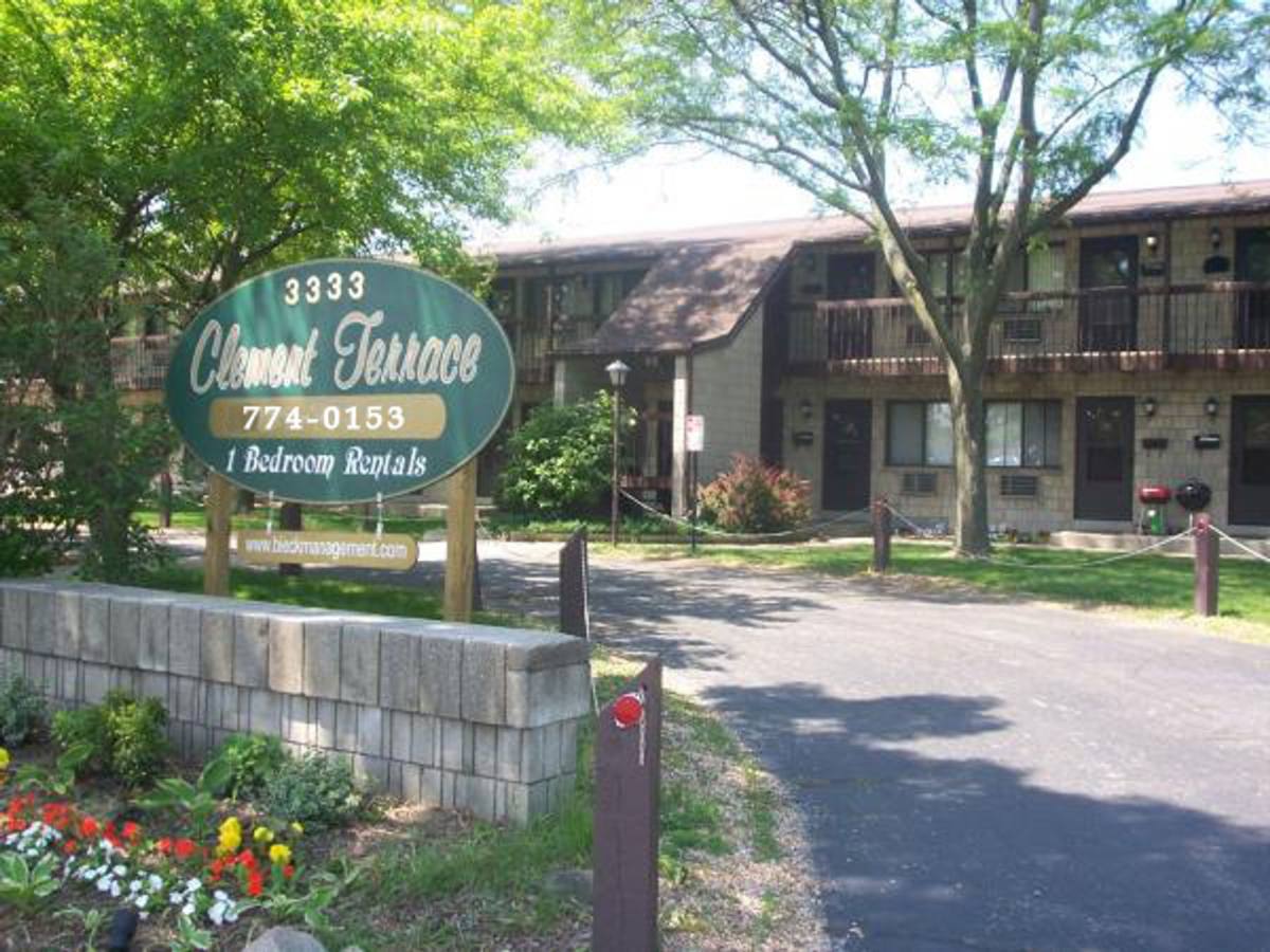 Apartment for rent at 3333 S Clement Ave, Milwaukee, WI 53207