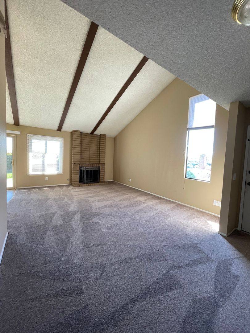 Townhouse for rent at 3920-A Mesa Circle, Lompoc, CA 93436