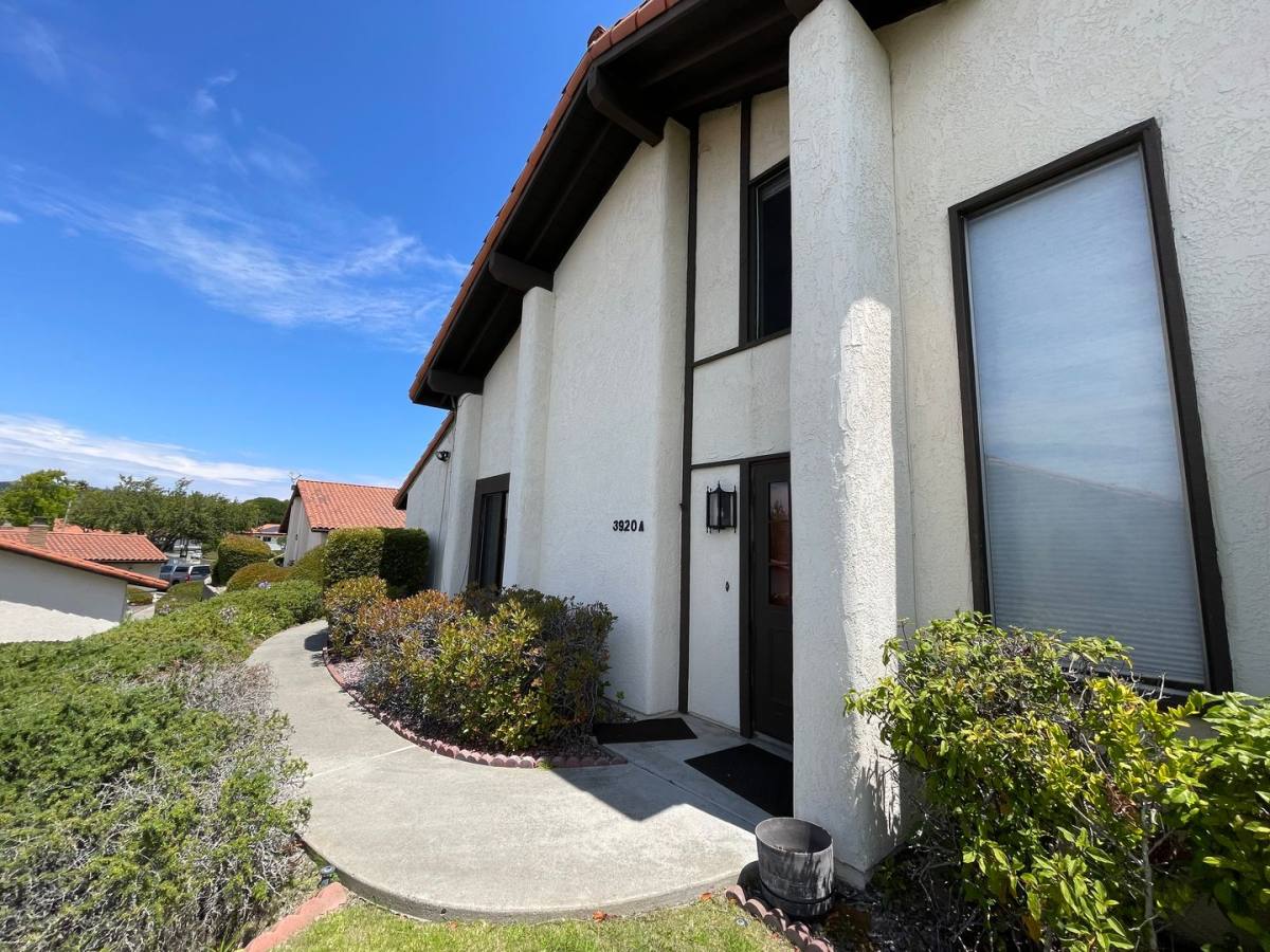 Townhouse for rent at 3920-A Mesa Circle, Lompoc, CA 93436