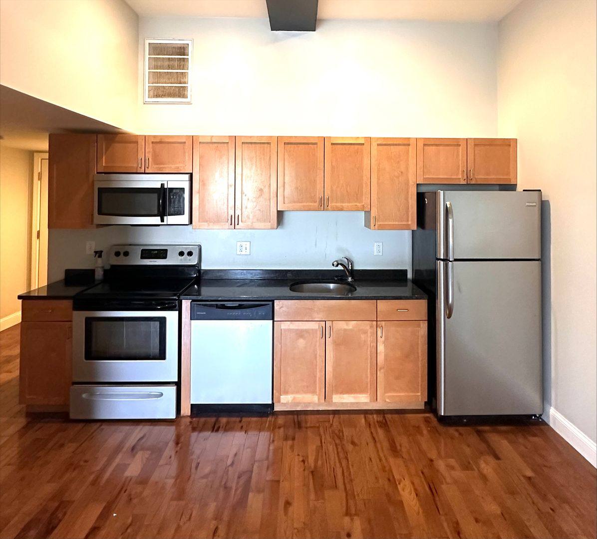 Apartment for rent at 26 Portland St, Worcester, MA 01608