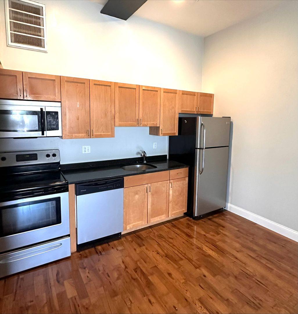 Apartment for rent at 26 Portland St, Worcester, MA 01608