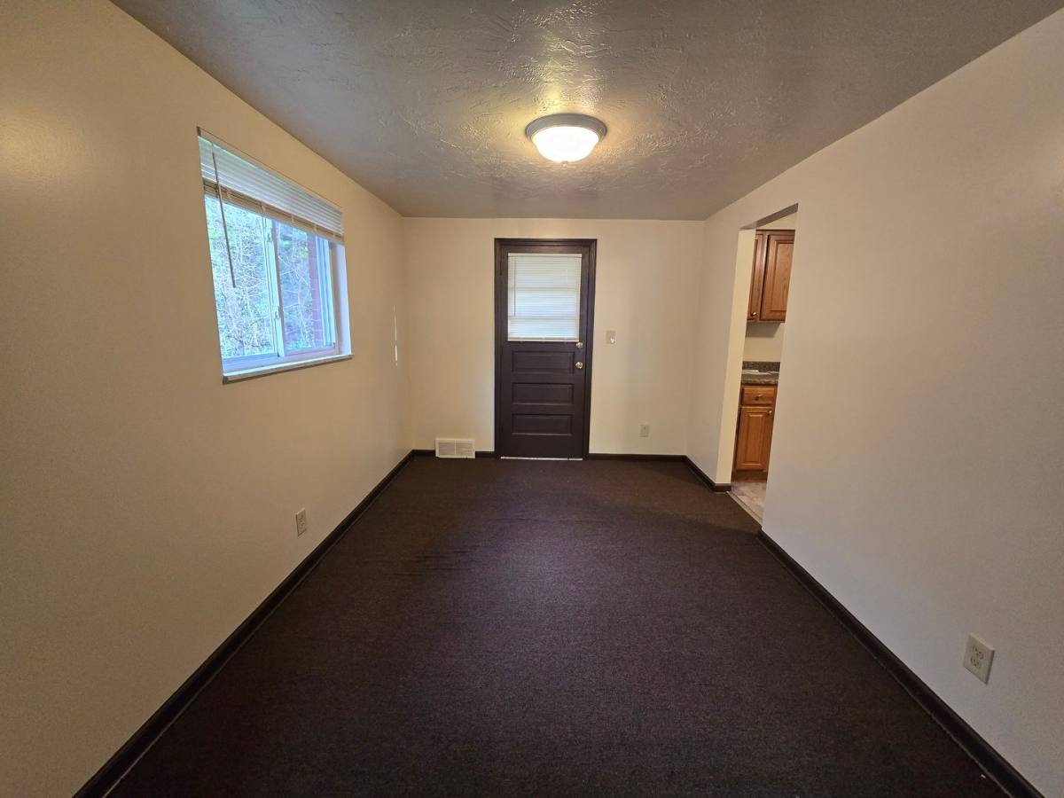 Townhouse for rent at 261 Universal Rd, Pittsburgh, PA 15235
