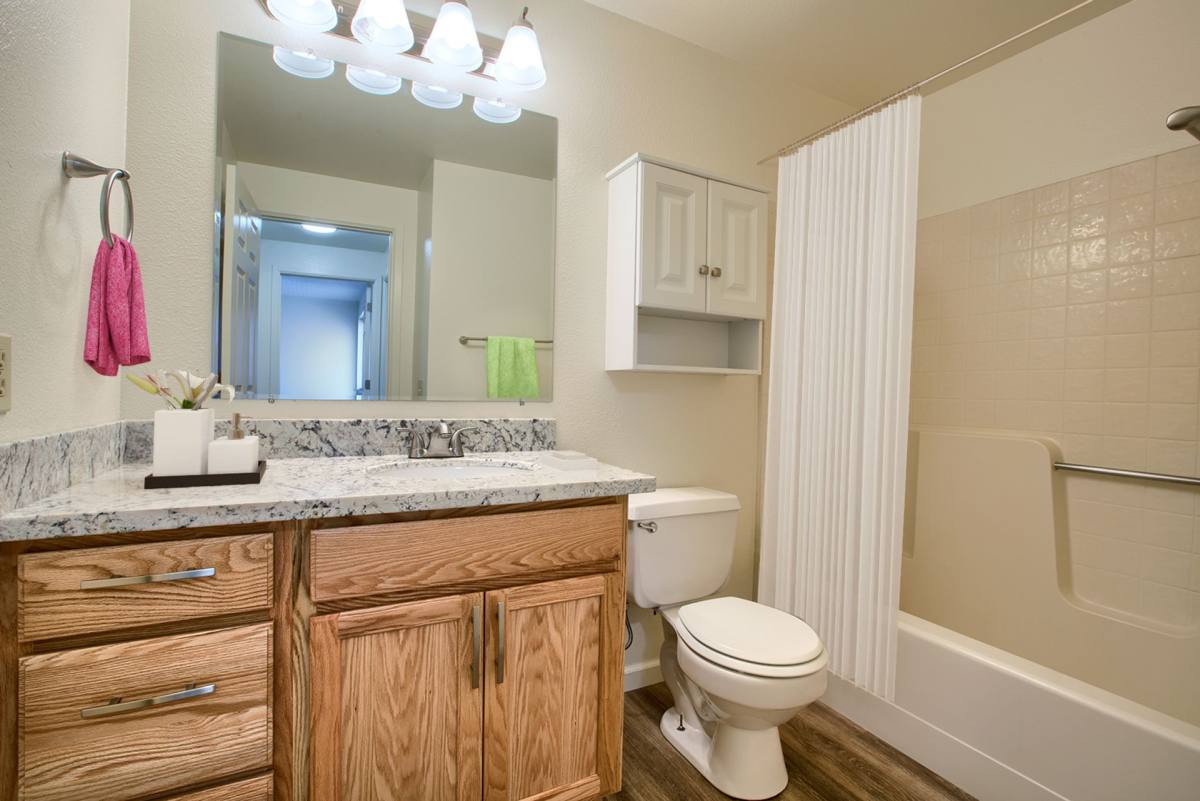 Apartment for rent at 32420 1st Lane SW, Federal Way, WA 98023