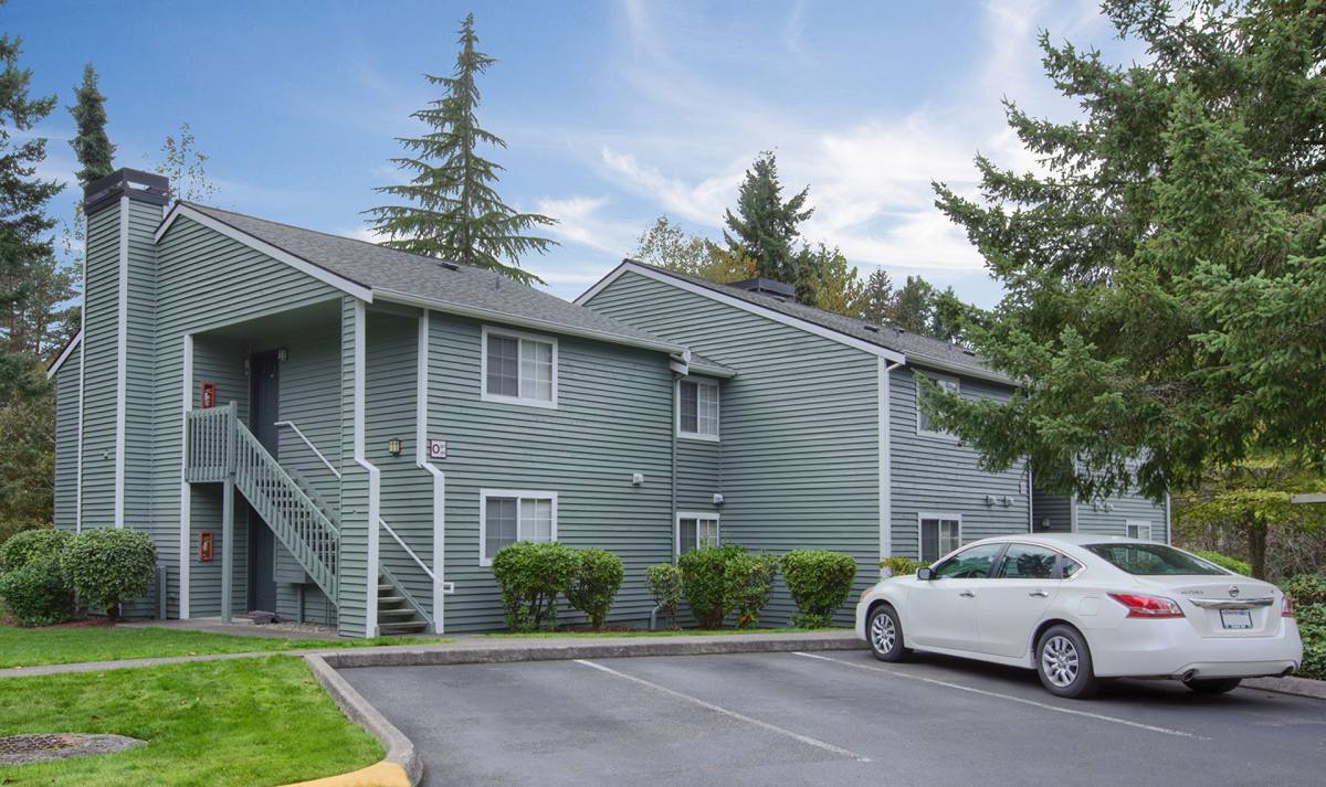 Apartment for rent at 32420 1st Lane SW, Federal Way, WA 98023