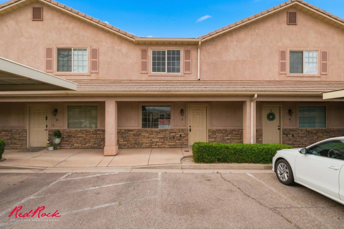 Townhouse for rent at 2422 S River Rd, Saint George, UT 84790