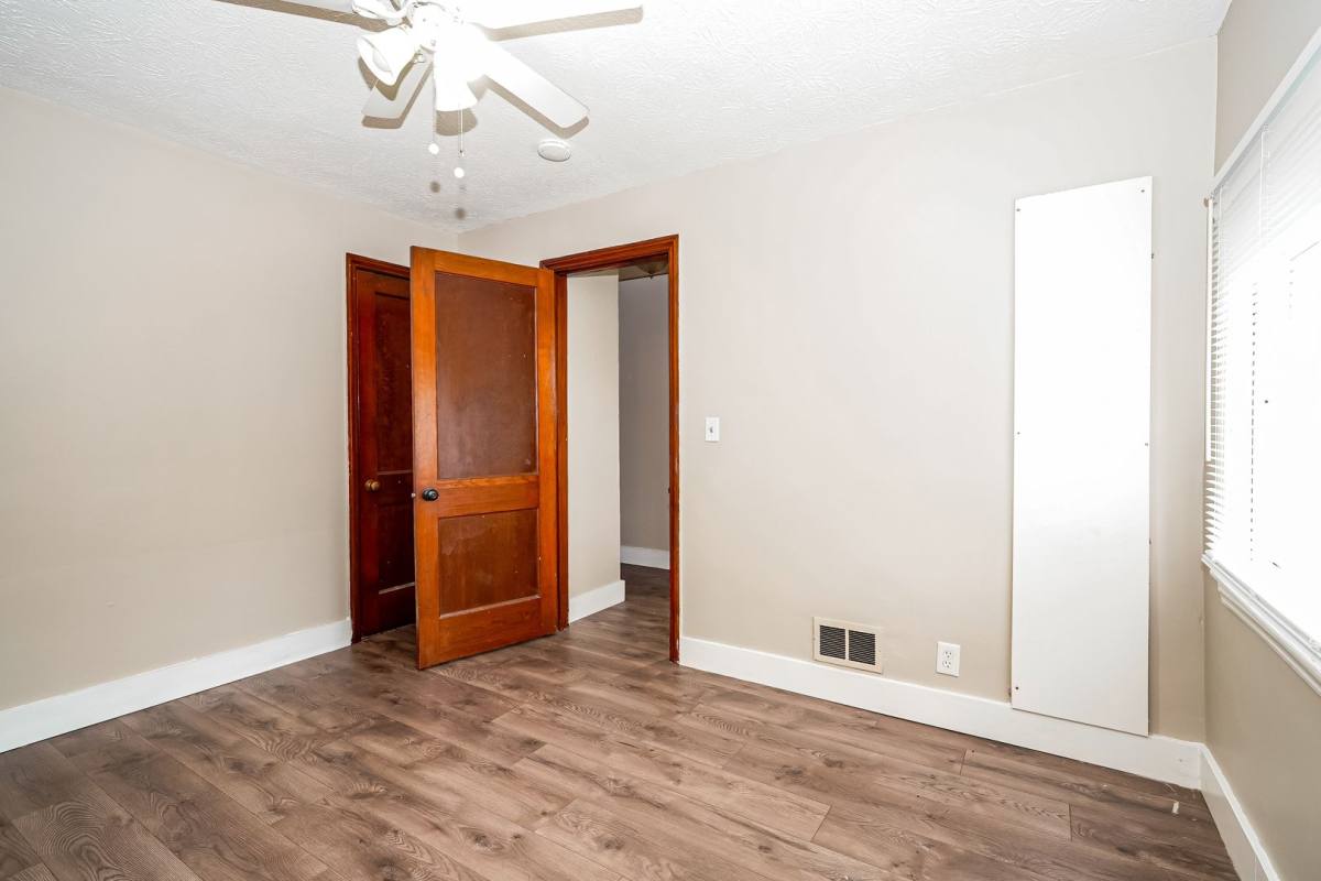 Apartment for rent at 2654-2656 Avalon Place, Columbus, OH 43219
