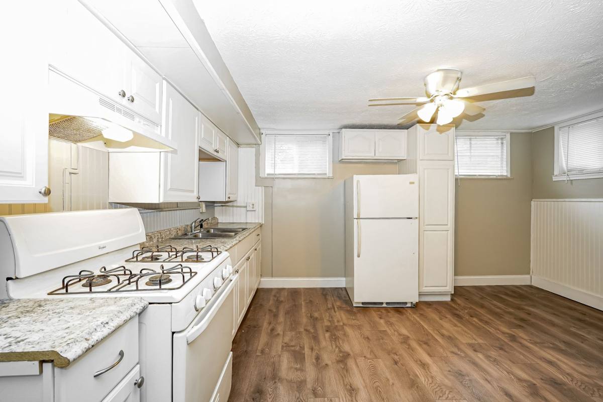 Apartment for rent at 2654-2656 Avalon Place, Columbus, OH 43219