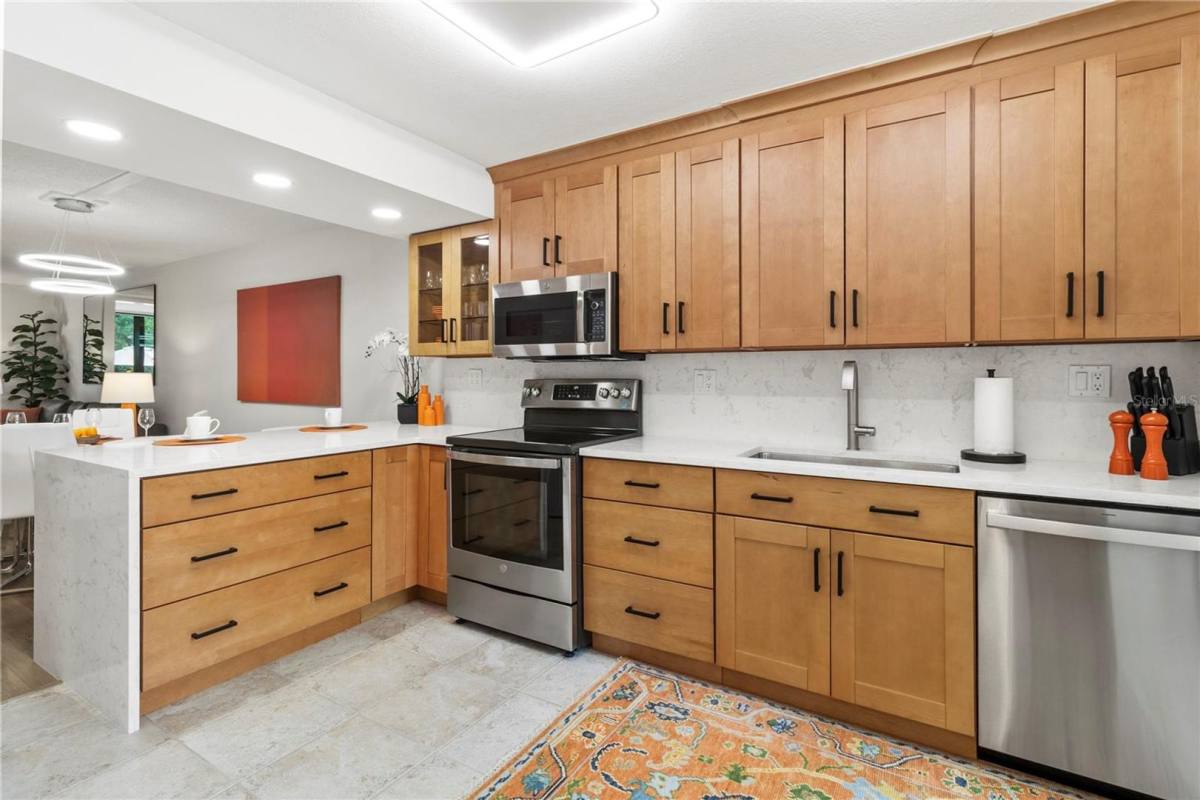 House for rent at 806 Bayport Way, Longboat Key, FL 34228