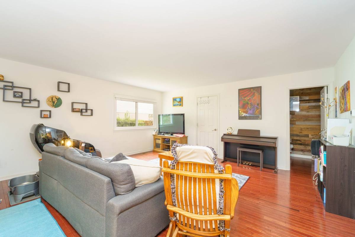 House for rent at 6224 Capella Ave, Burke, VA 22015