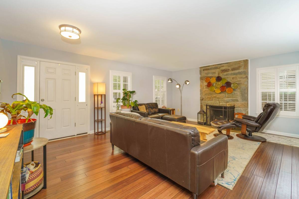 House for rent at 6224 Capella Ave, Burke, VA 22015