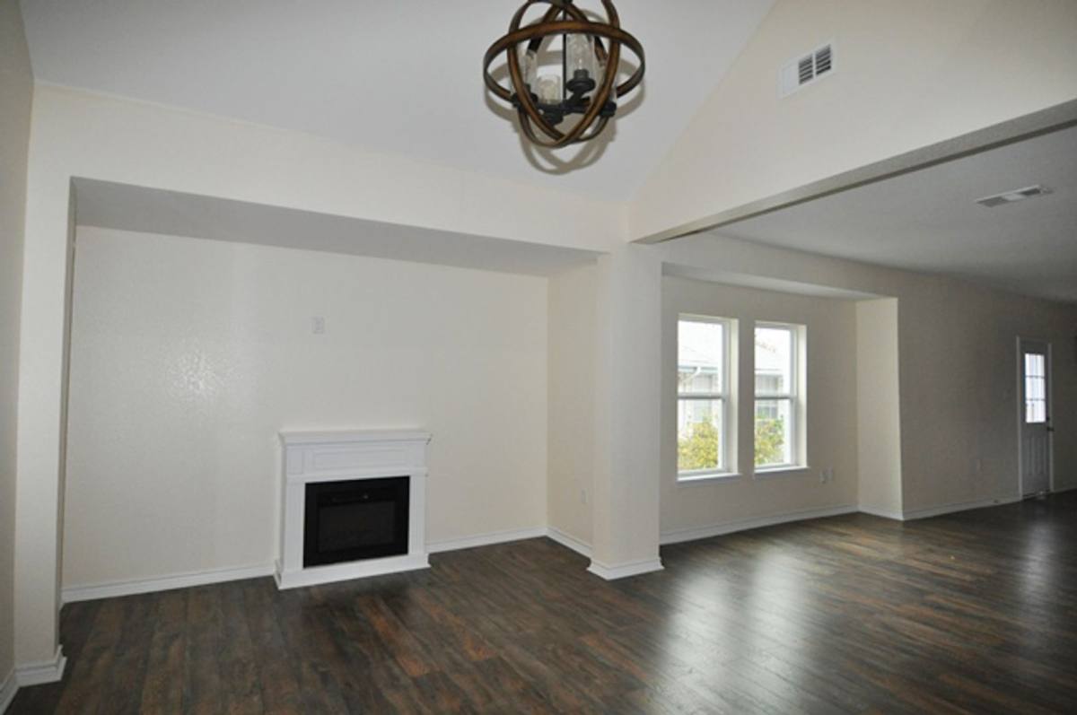 House for rent at 3225 S Adams St, Fort Worth, TX 76110