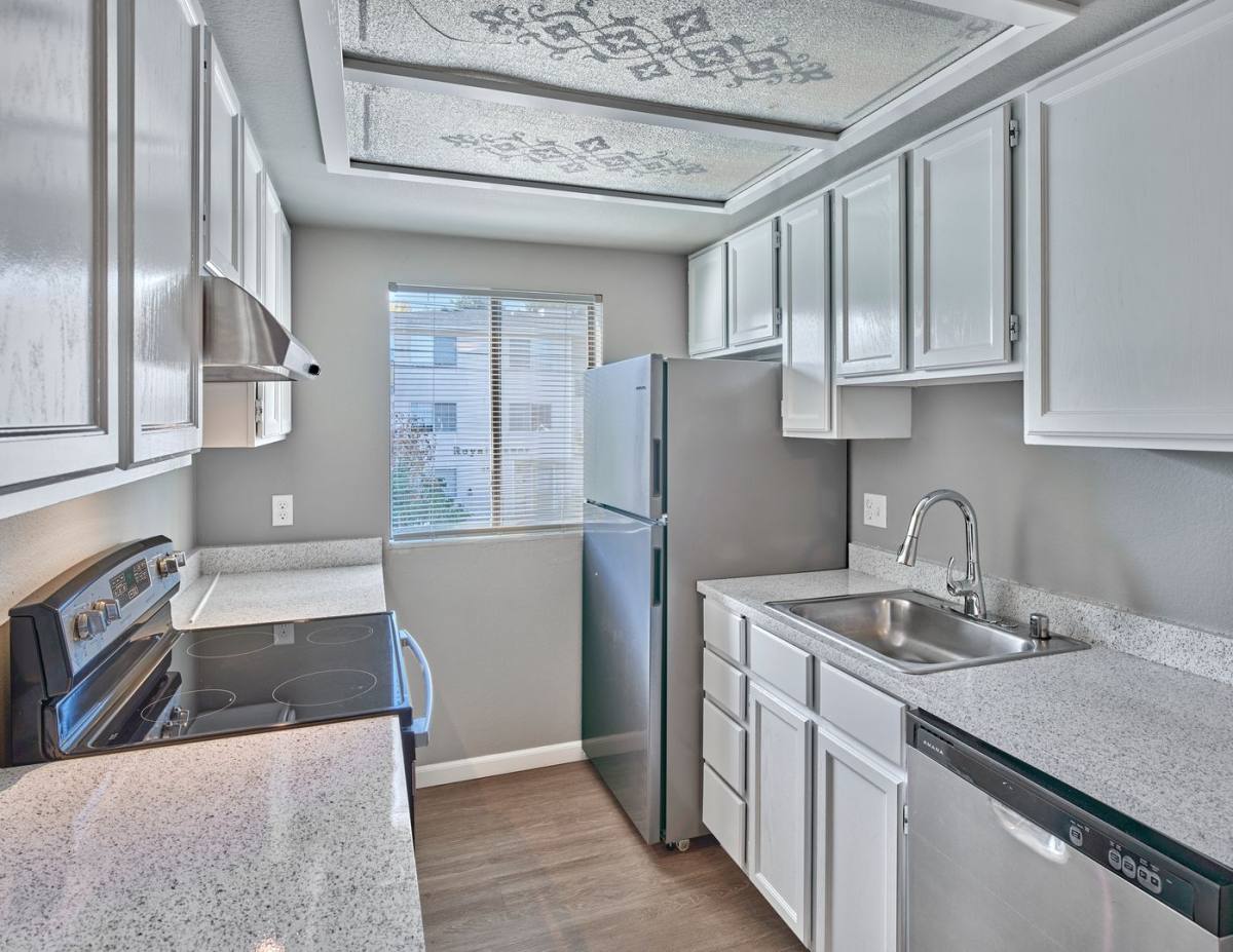 Apartment for rent at 902 N 95th St, Seattle, WA 98103