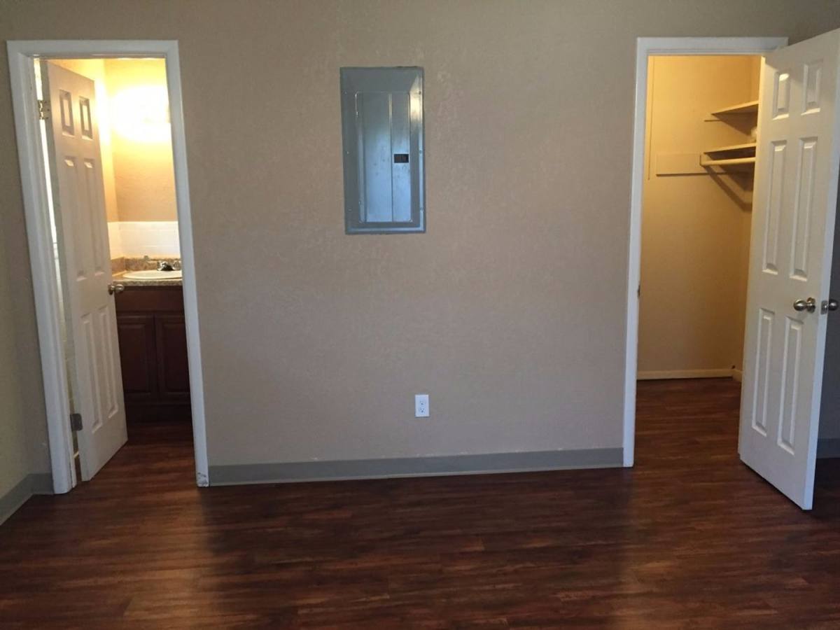 Apartment for rent at 3001-3007 S Quincy, Fort Smith, AR 72901
