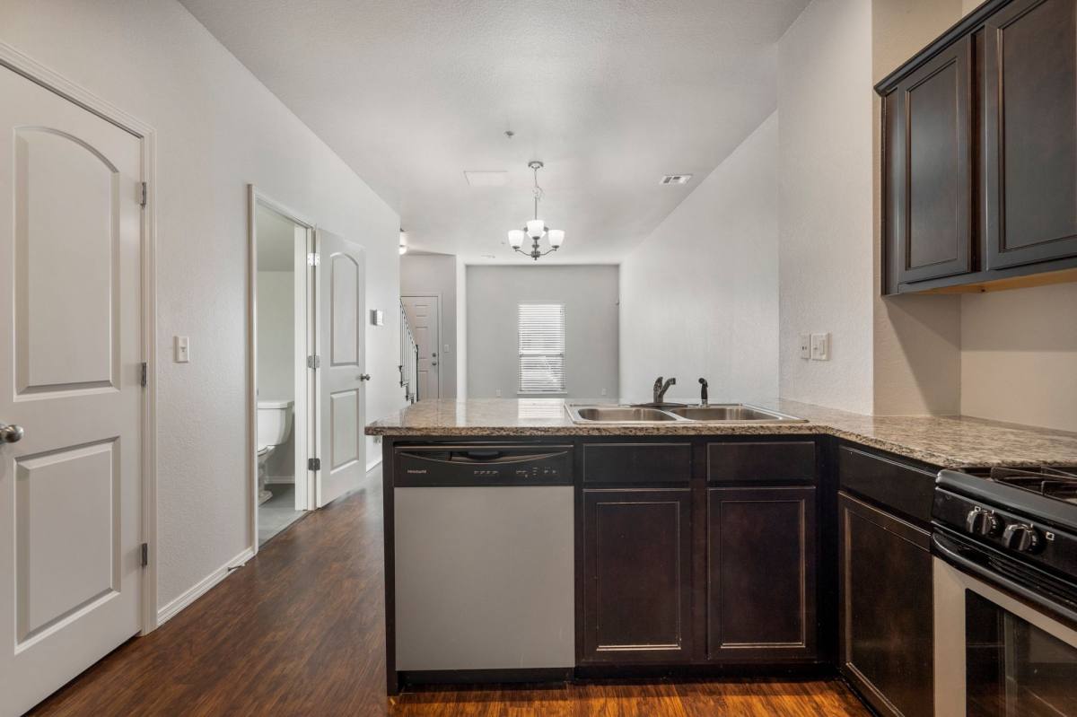 Townhouse for rent at 5012 S Quaker Ave, Tulsa, OK 74105
