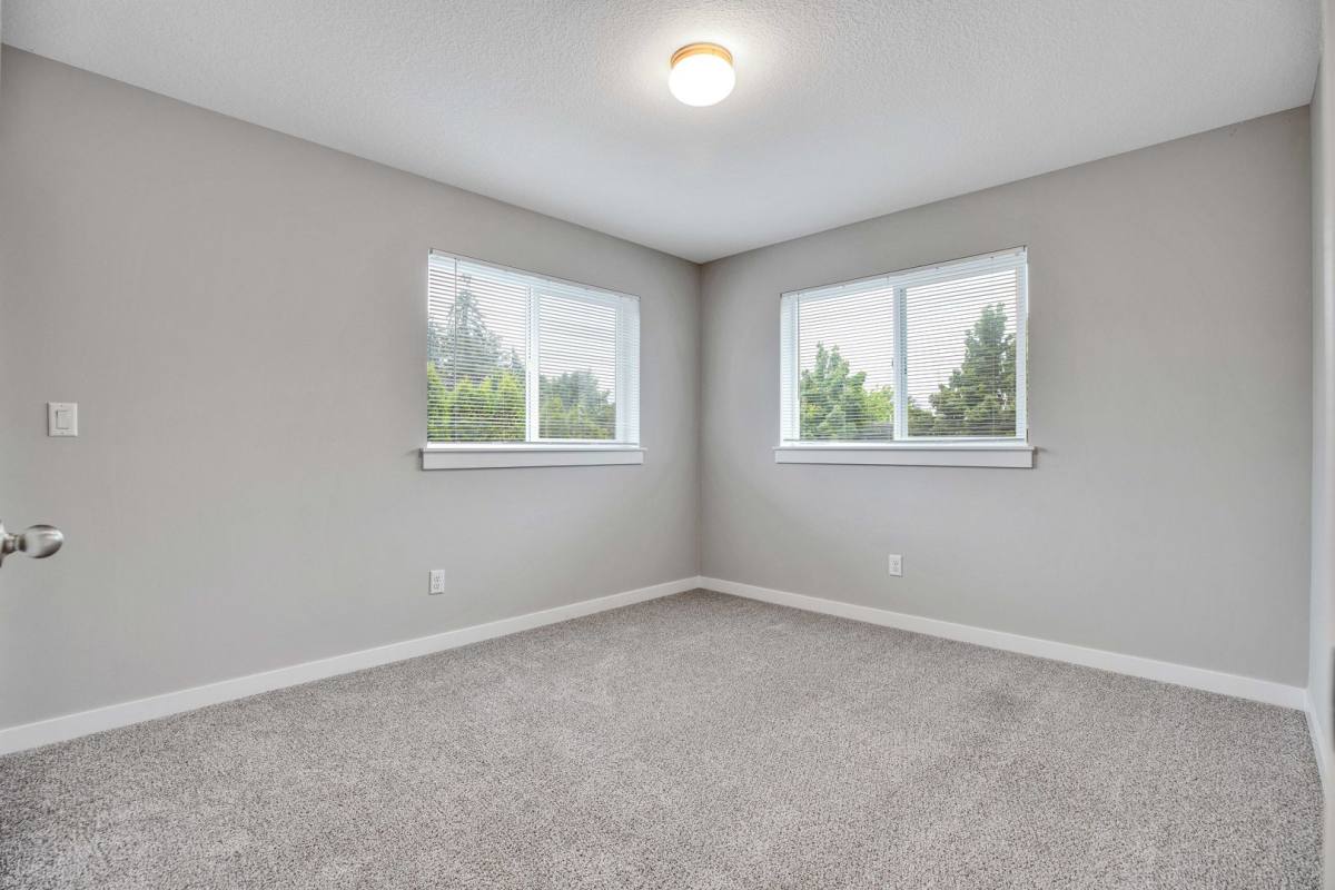Apartment for rent at 751-757 Plymouth Dr, Salem, OR 97303