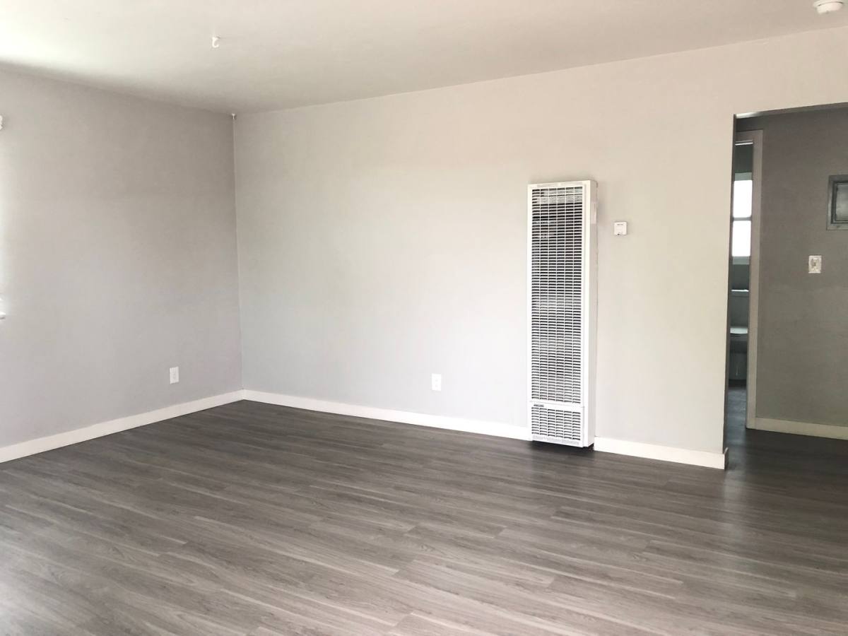 Apartment for rent at 4724-47305 Point Loma, San Diego, CA 92107