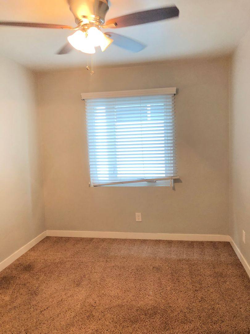 Apartment for rent at 4724-47305 Point Loma, San Diego, CA 92107