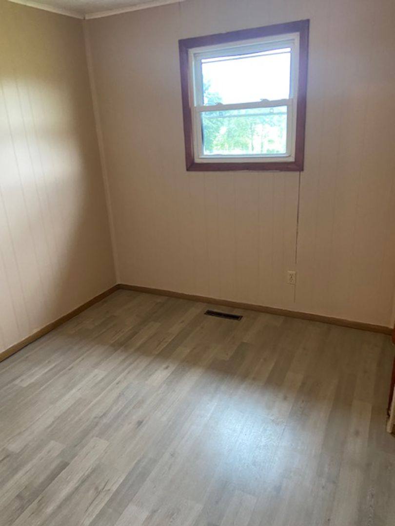 Apartment for rent at 11638 Staunton Turnpike, Walker, WV 26180