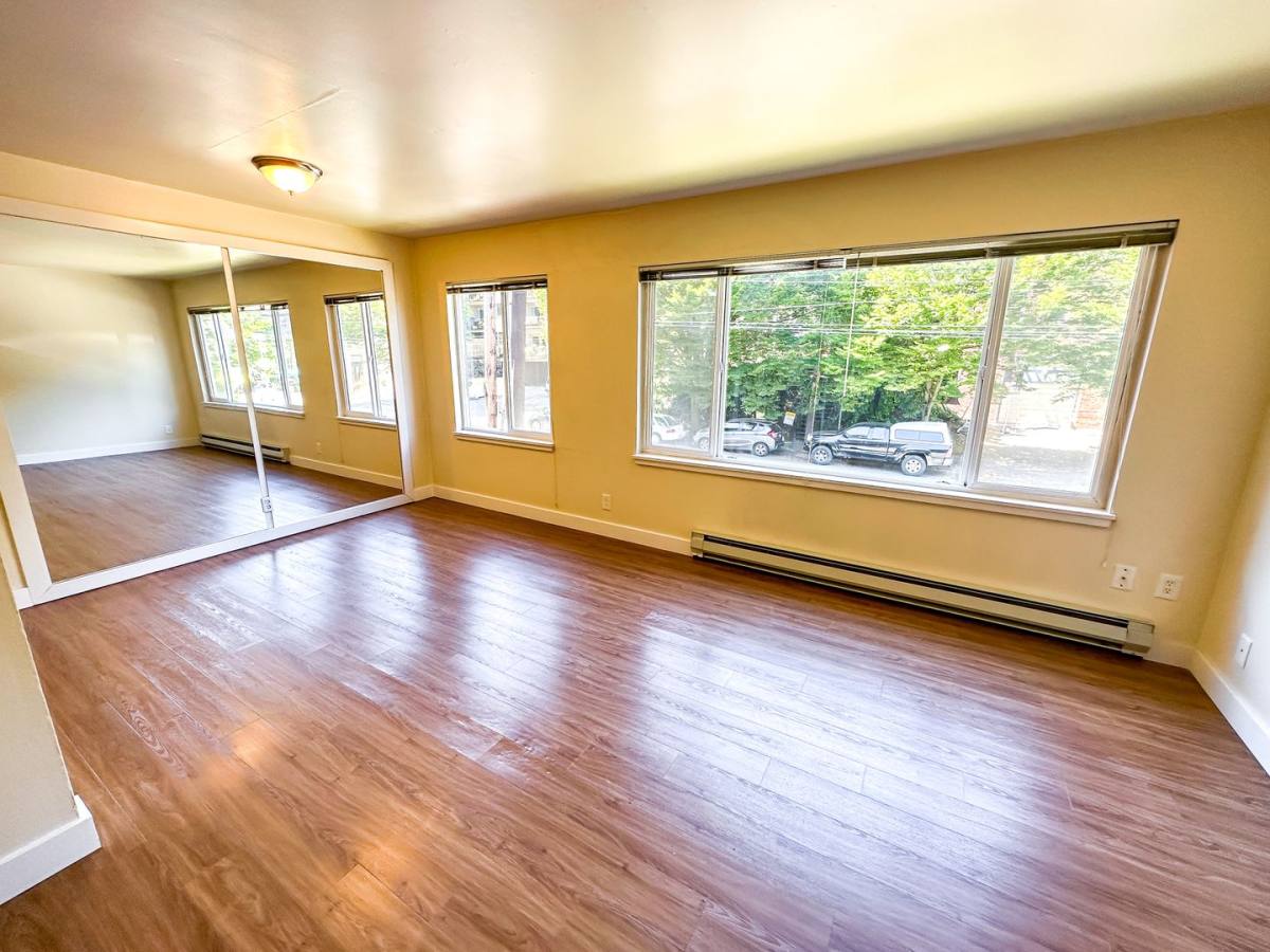Apartment for rent at 424 19th Ave E, Seattle, WA 98112