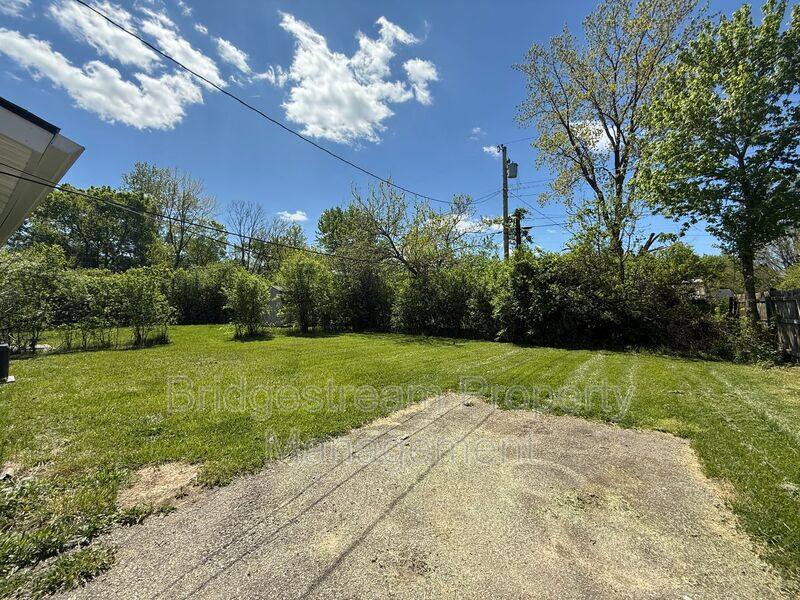 House for rent at 1427 Stuben Dr, Dayton, OH 45417