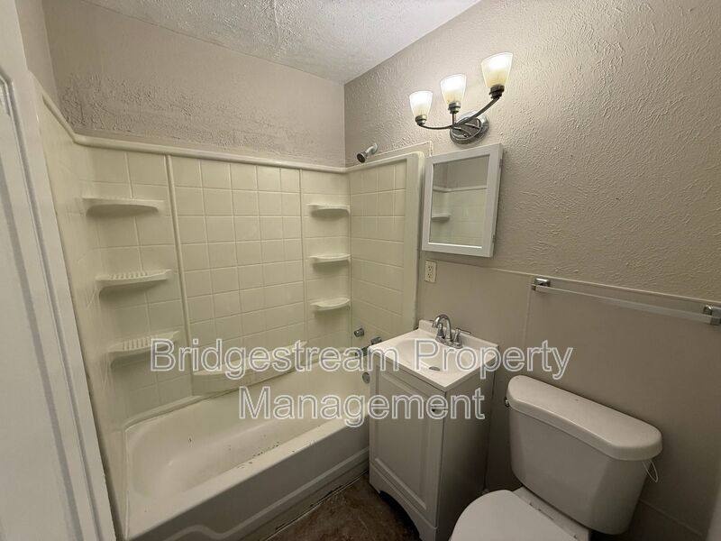 House for rent at 1427 Stuben Dr, Dayton, OH 45417