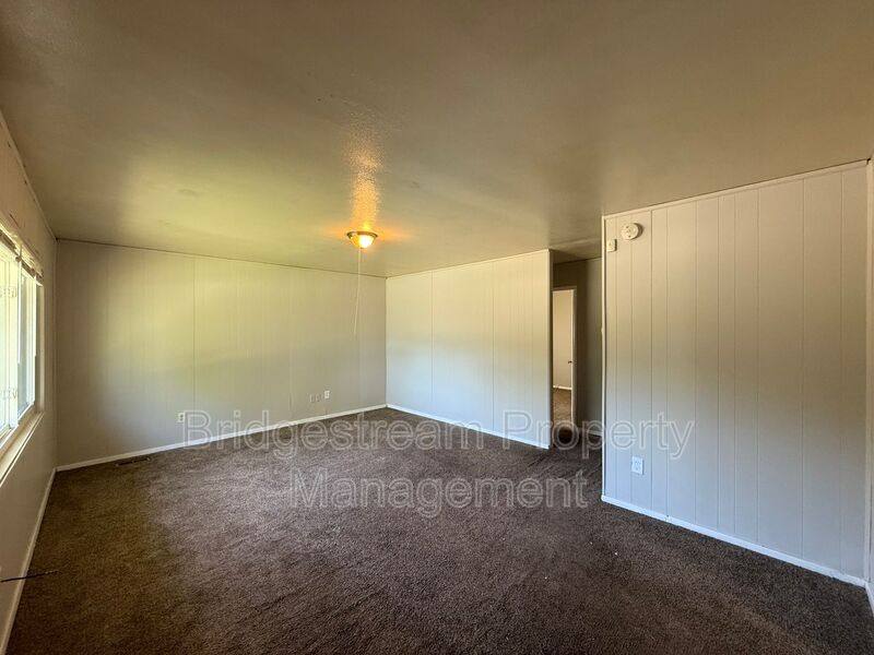 House for rent at 1427 Stuben Dr, Dayton, OH 45417