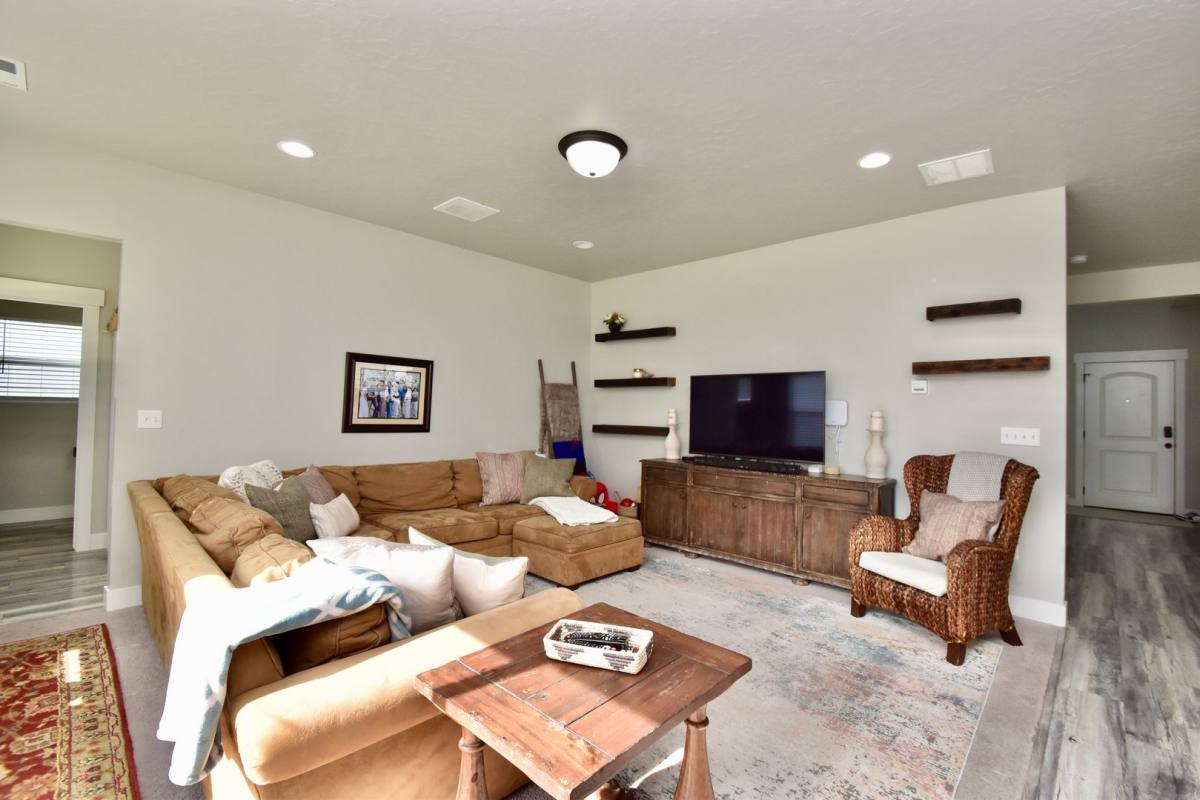 House for rent at 14753 S Palmerston Way, Herriman, UT 84096
