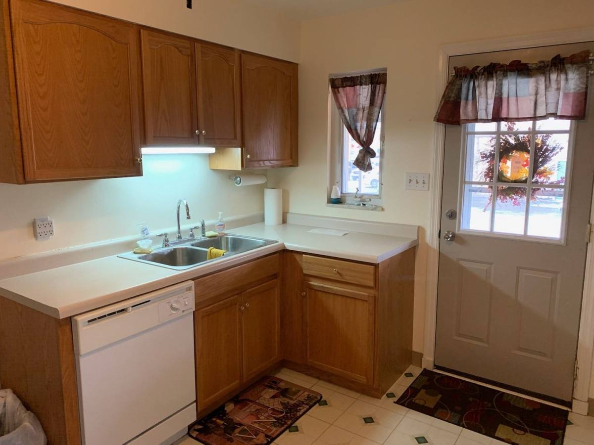 Townhouse for rent at 7 Mount Royal Court, Pittsburgh, PA 15223