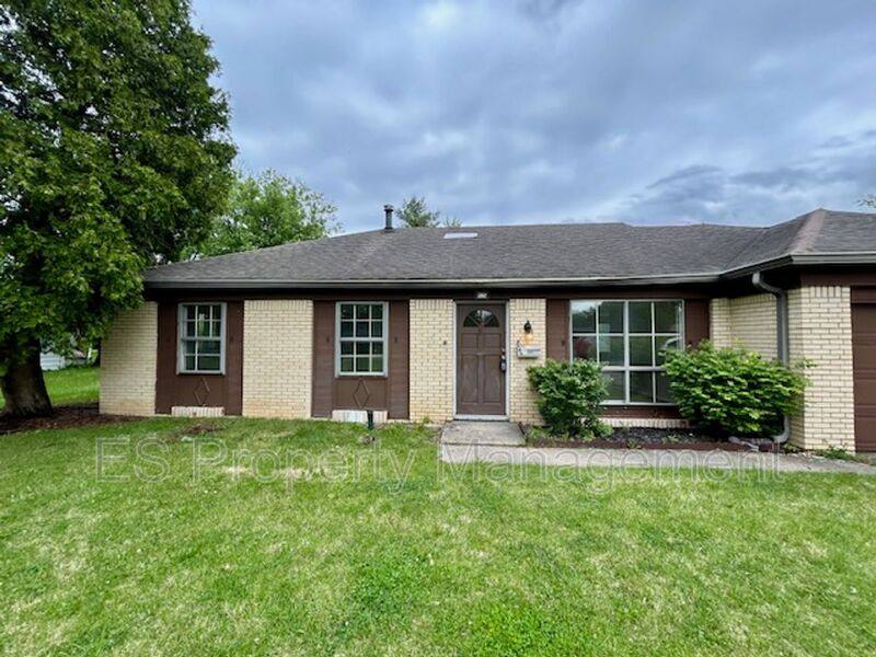 House for rent at 825 Sweetbriar Ave, Whiteland, IN 46184