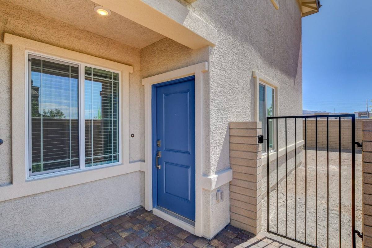 House for rent at 345 Isla Enclave Way, Henderson, NV 89011