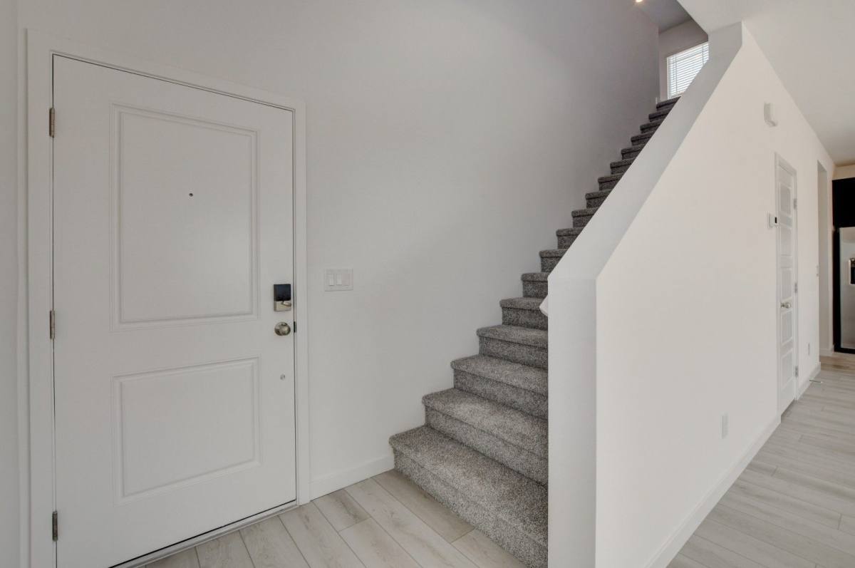 House for rent at 345 Isla Enclave Way, Henderson, NV 89011