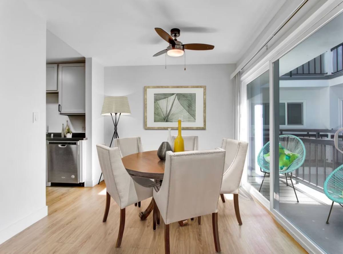 Apartment for rent at 823 Linden Ave, Long Beach, CA 90813