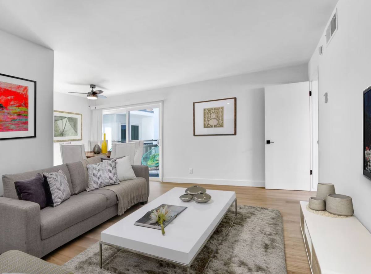 Apartment for rent at 823 Linden Ave, Long Beach, CA 90813
