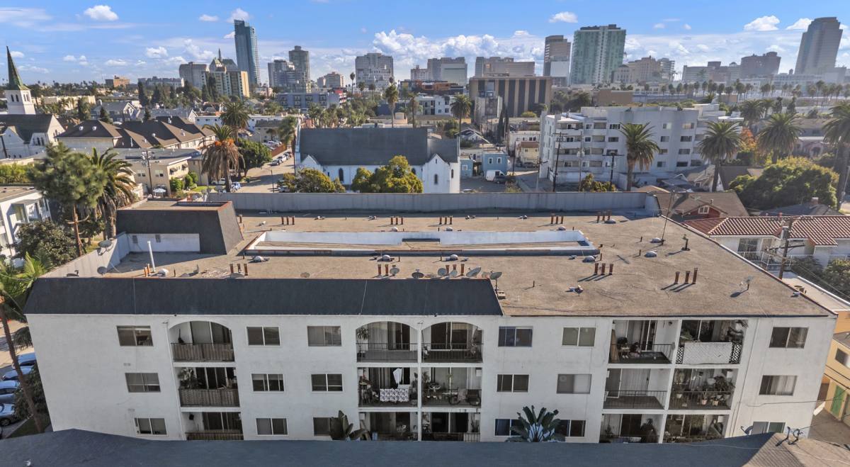Apartment for rent at 823 Linden Ave, Long Beach, CA 90813