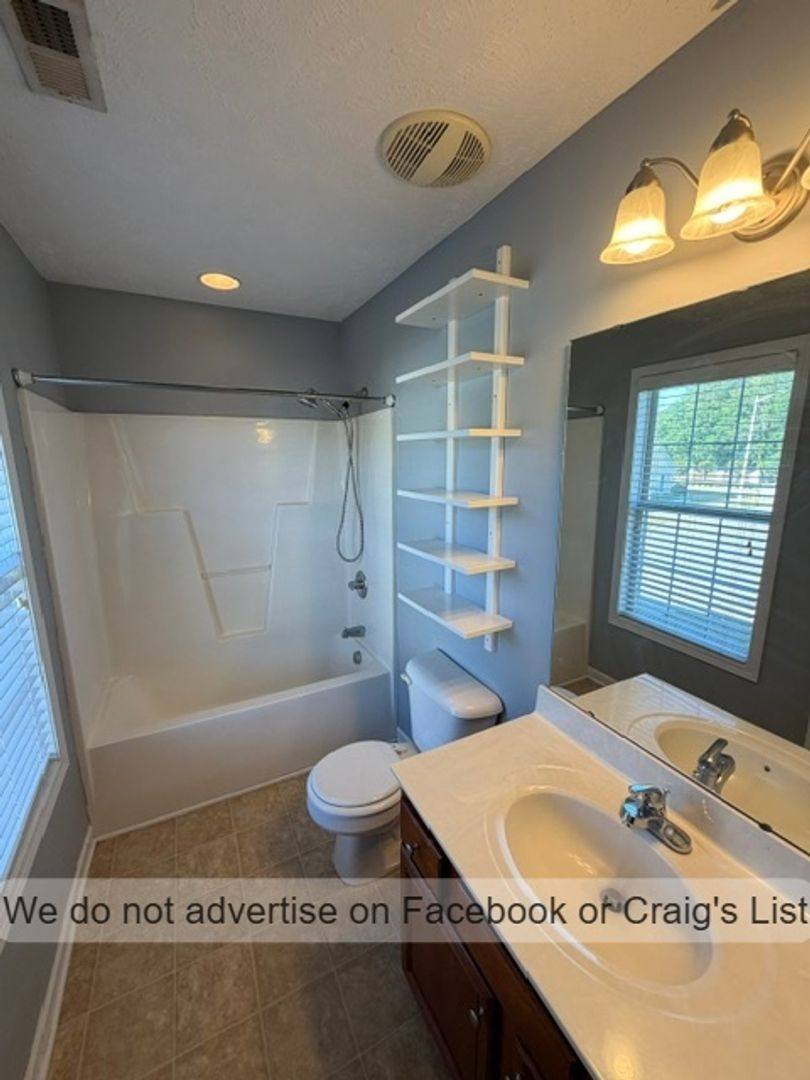 Townhouse for rent at 3058 Candlelight Dr, Fayetteville, NC 28311