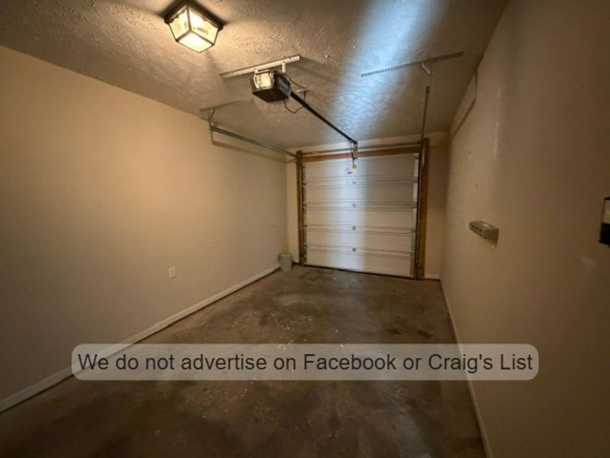 Townhouse for rent at 3058 Candlelight Dr, Fayetteville, NC 28311