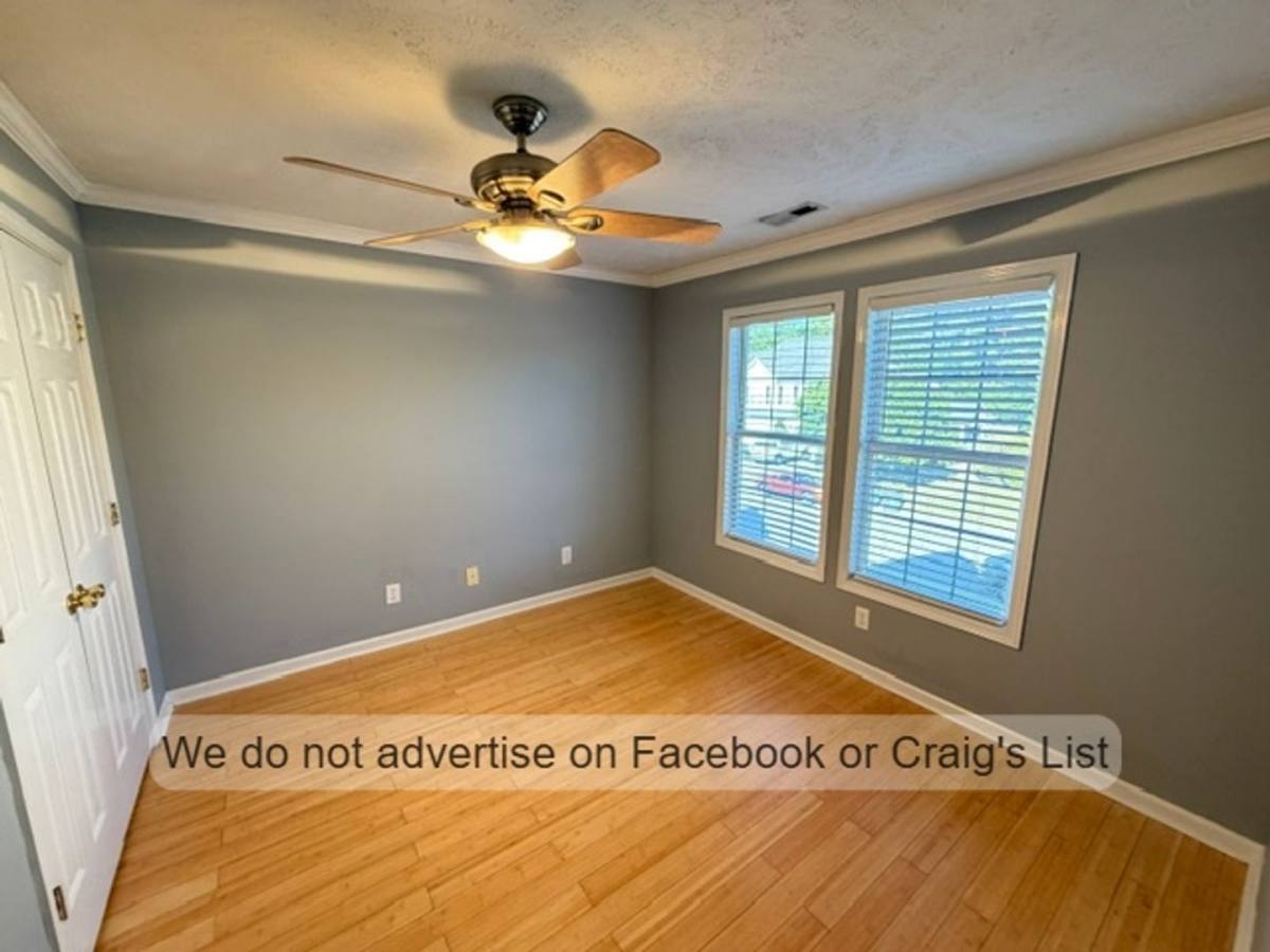 Townhouse for rent at 3058 Candlelight Dr, Fayetteville, NC 28311