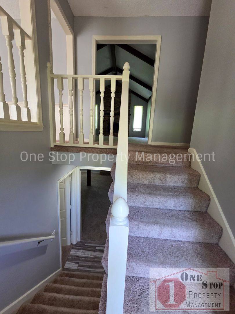 House for rent at 3032 NE 73rd Terrace, Kansas City, MO 64119