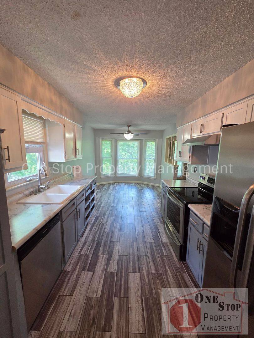 House for rent at 3032 NE 73rd Terrace, Kansas City, MO 64119