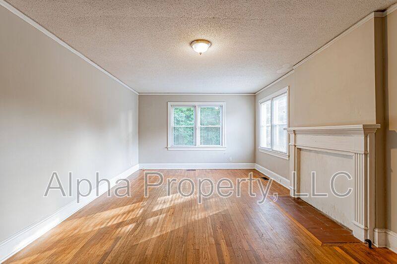 House for rent at 102 Harvard Dr, Spartanburg, SC 29306