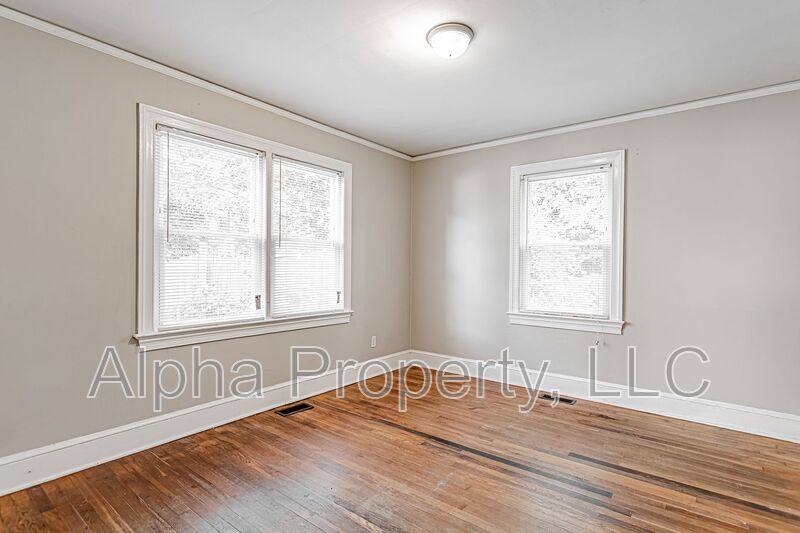 House for rent at 102 Harvard Dr, Spartanburg, SC 29306