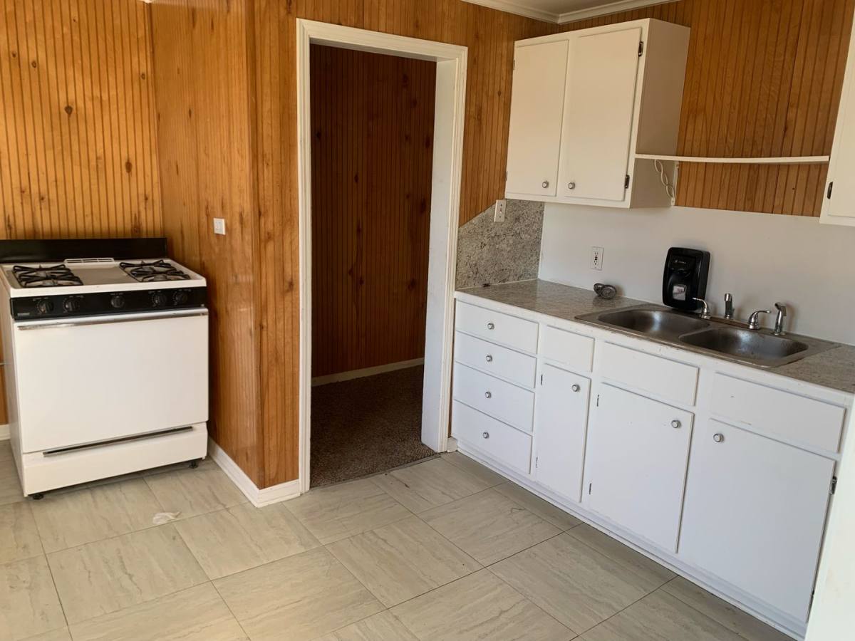 Apartment for rent at 823 Kirkman St, Lake Charles, LA 70601